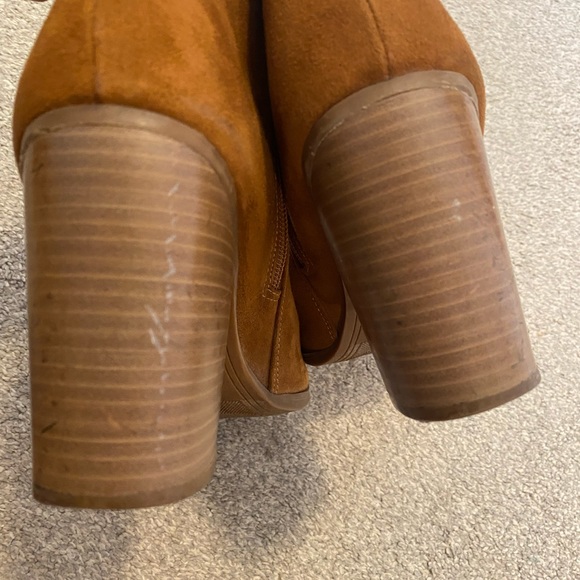 Express Camel Suede Heeled Booties Size 9 - Picture 7 of 7